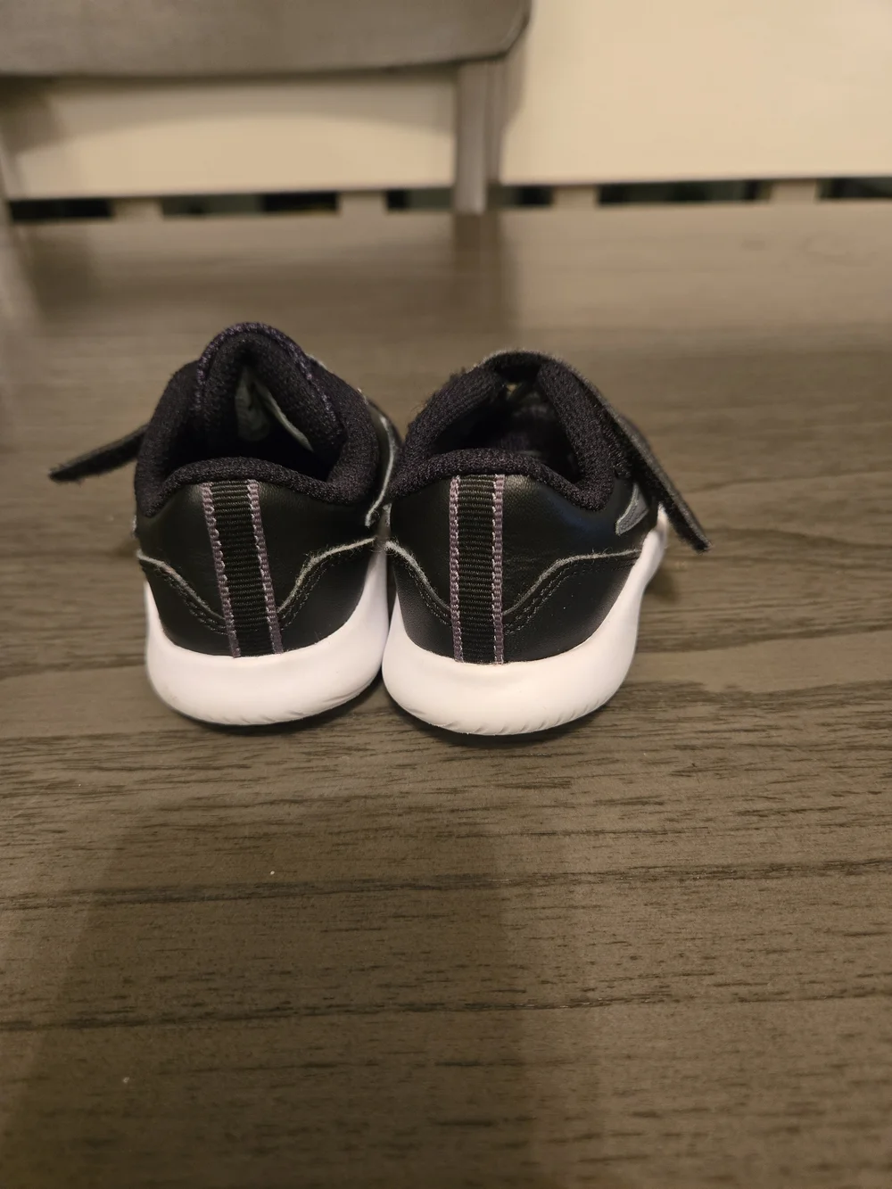 Nike Kids Sneakers in Black with White Sole